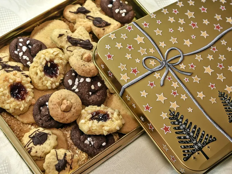 A baking mix gift jar