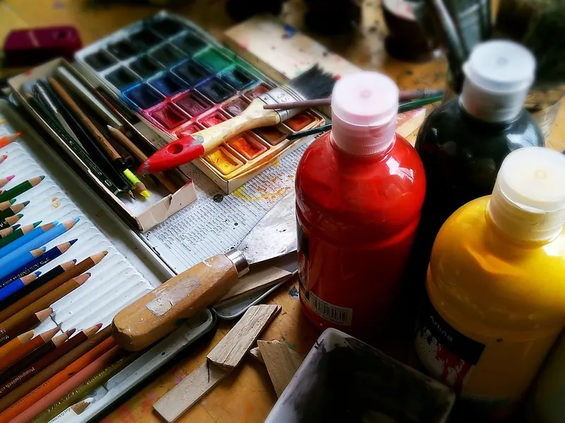 A kids’ art and craft kit