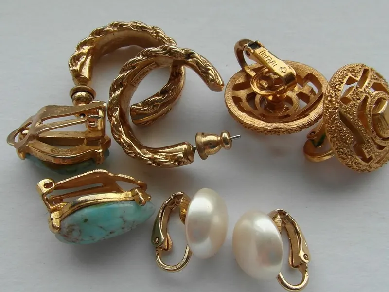 Gold-plated hoop earrings